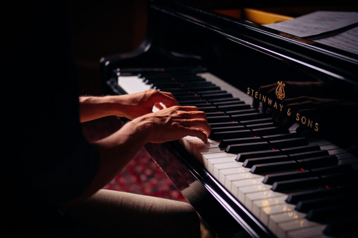 pianist-playing-on-steinway-piano