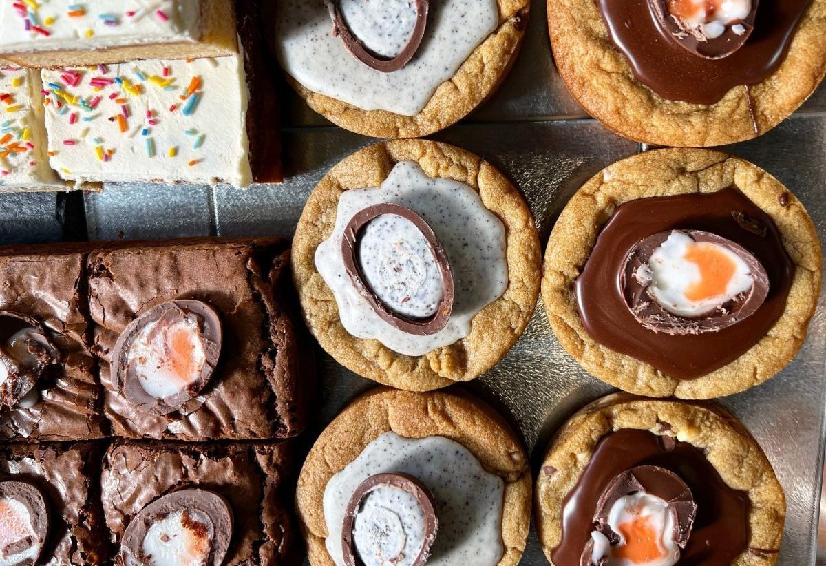 easter-treats-pudges-cakery-creme-egg-brownies