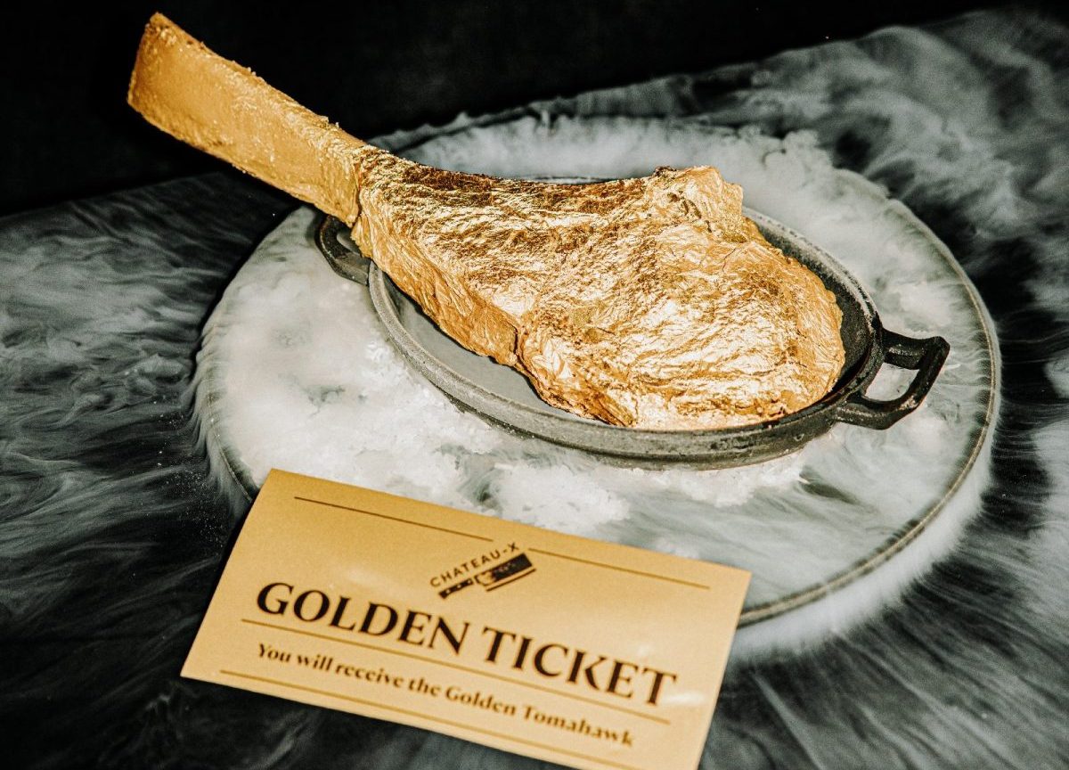 gold-steak-at-chateau-x-glasgow-with-golden-ticket