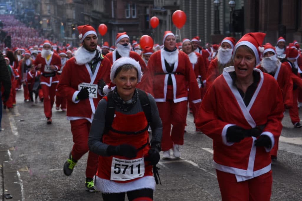 You Can Run For Charity Dressed As Santa At Glasgow Santa Dash This Year
