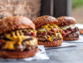 This Spot Is Offering Award-Winning, Drool-Worthy Burgers From Small Local Farms • El Perro Negro
